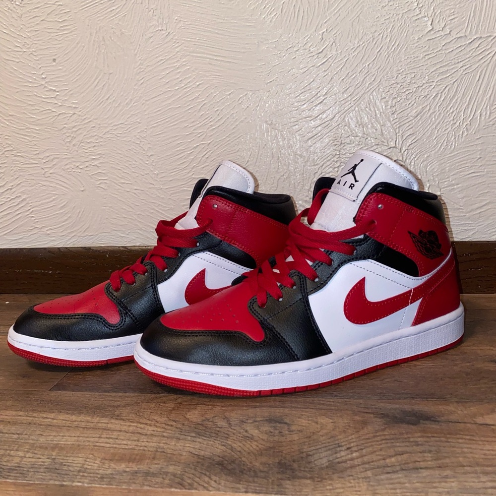 Nike Women’s Air Jordan 1 Mid Shoes